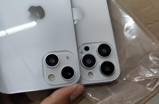 泰州苹果手机维修分享iPhone 13‌机模长什么样 