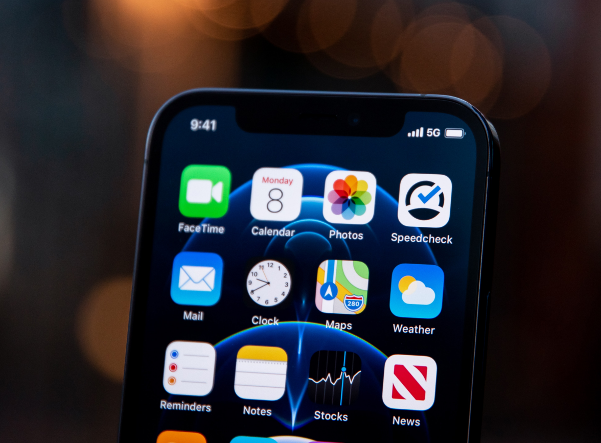 泰州苹果手机维修分享为什么 iPhone 12 在冬季会自动关机 